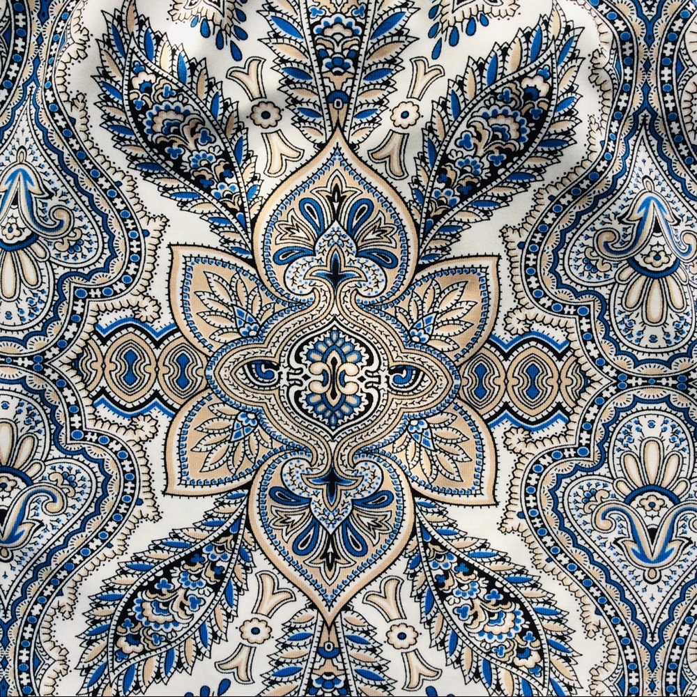 BCBGMaxAzria Halter Top - Picture 4 of 4